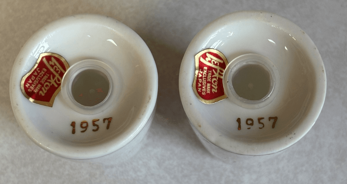 Vintage Lefton Collectable 25th Anniversary Salt and Pepper Shakers 1957 Granny - Thumbnail 4