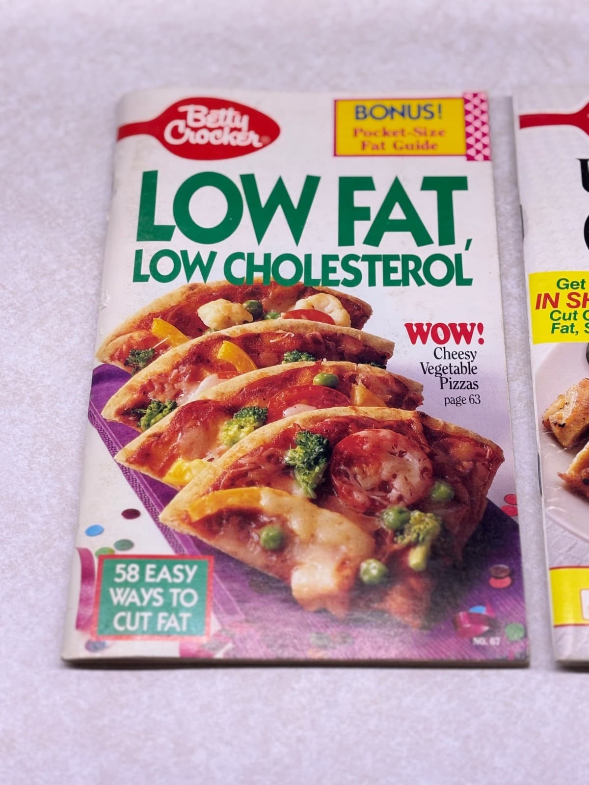 Betty Crocker Recipe Magazine Lot 4 Under 350 Calories Holiday Appetizers NM - Thumbnail 2