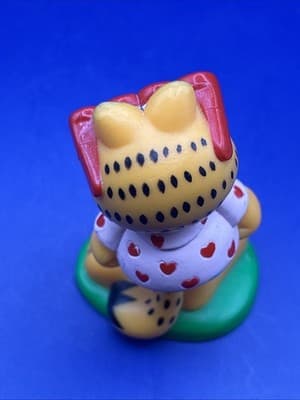 Sweet PAWS GARFIELD Vinyl Rubber PVC Figure VALENTINES DAY Heart Glasses Shirt V - Thumbnail 4