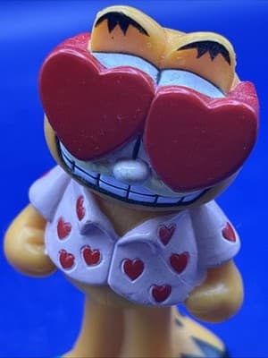 Sweet PAWS GARFIELD Vinyl Rubber PVC Figure VALENTINES DAY Heart Glasses Shirt V - Thumbnail 5