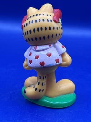 Sweet PAWS GARFIELD Vinyl Rubber PVC Figure VALENTINES DAY Heart Glasses Shirt V - Thumbnail 2