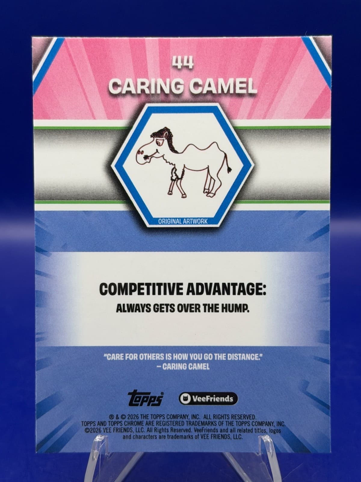 2026 Topps Chrome VeeFriends Caring Camel #44 Yellow Refractor - Thumbnail 2