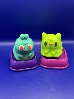 2025 Wendy's My Strange Pet "Slime Cat" AND “Slug Bunny” Meal Toy Wendys No Bag - Thumbnail 2