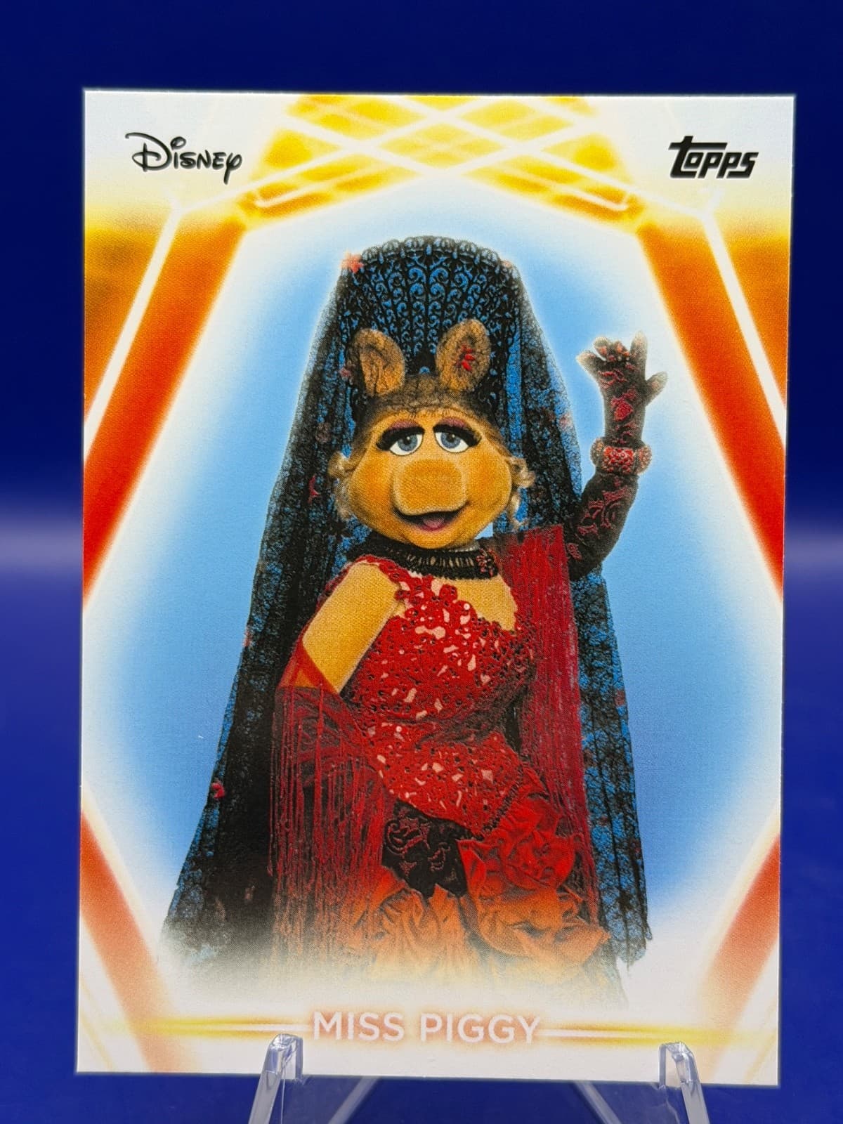 2026 Topps Disney Neon Miss Piggy #187 Base Muppets Disney NM
