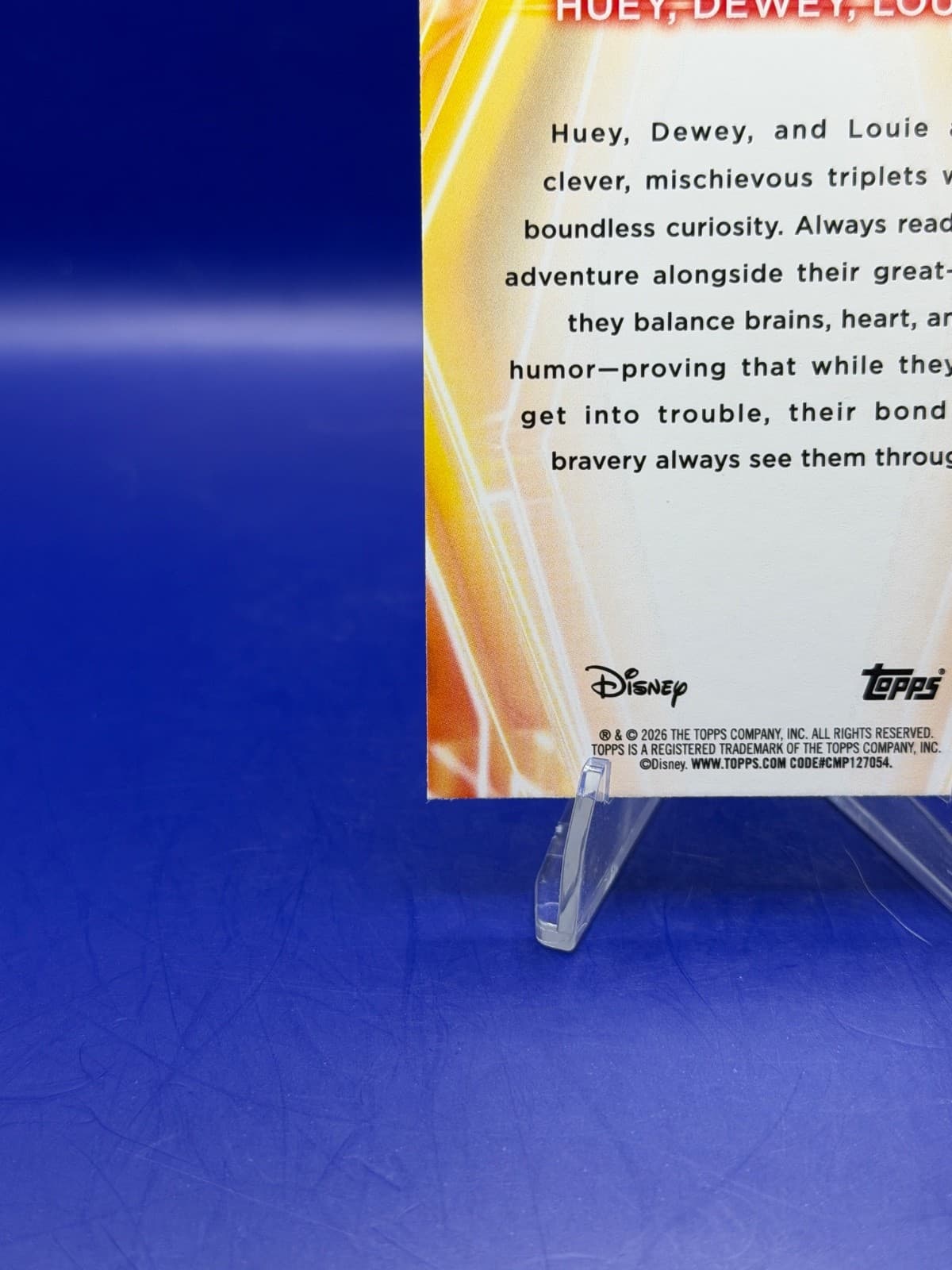 2026 Topps Disney Neon Huey #152 Diamante Foil DuckTales Disney NM - Thumbnail 10