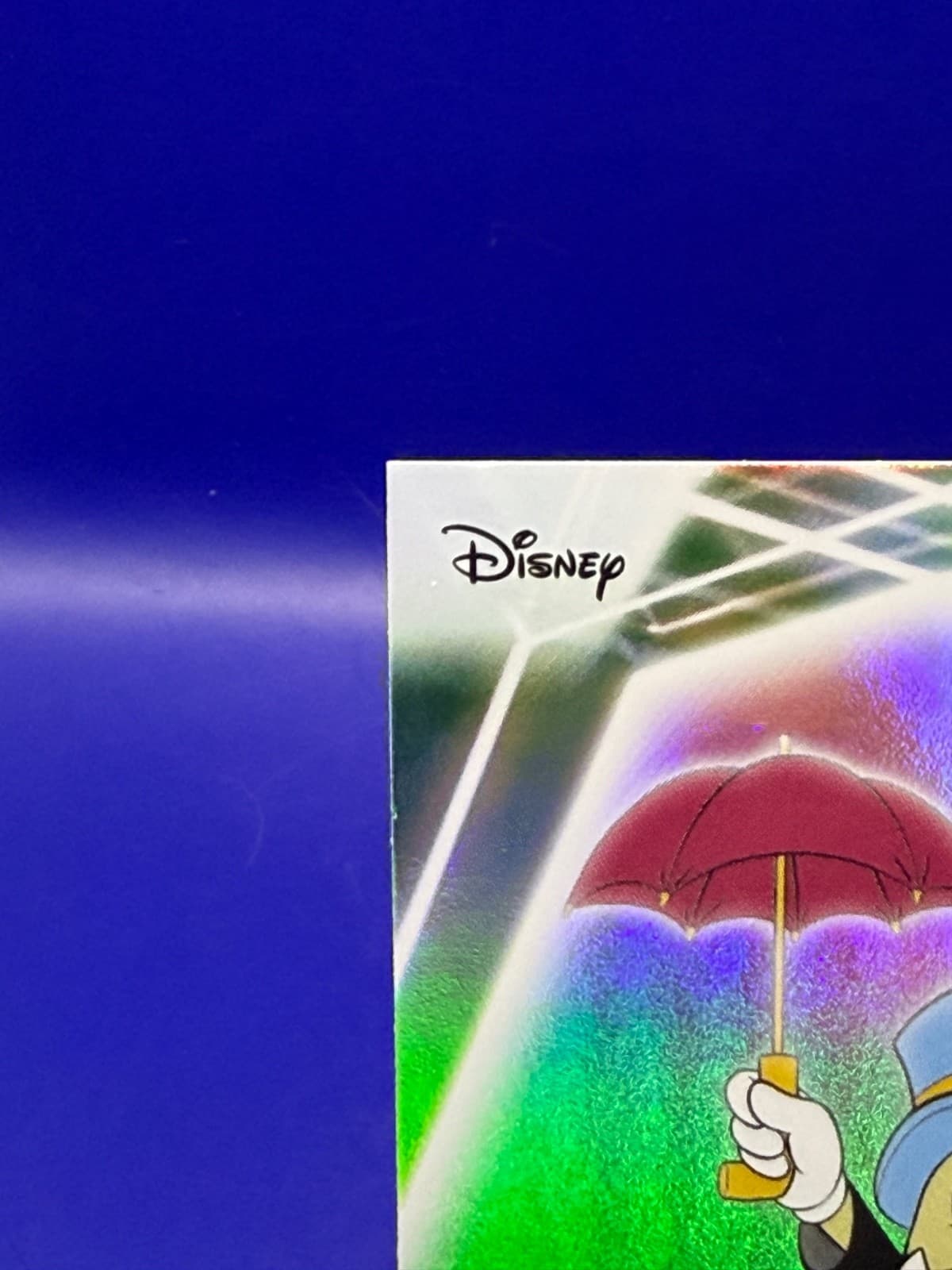 2026 Topps Disney Neon Jiminy Cricket #87 Rainbow Foilboard Pinocchio NM - Thumbnail 2