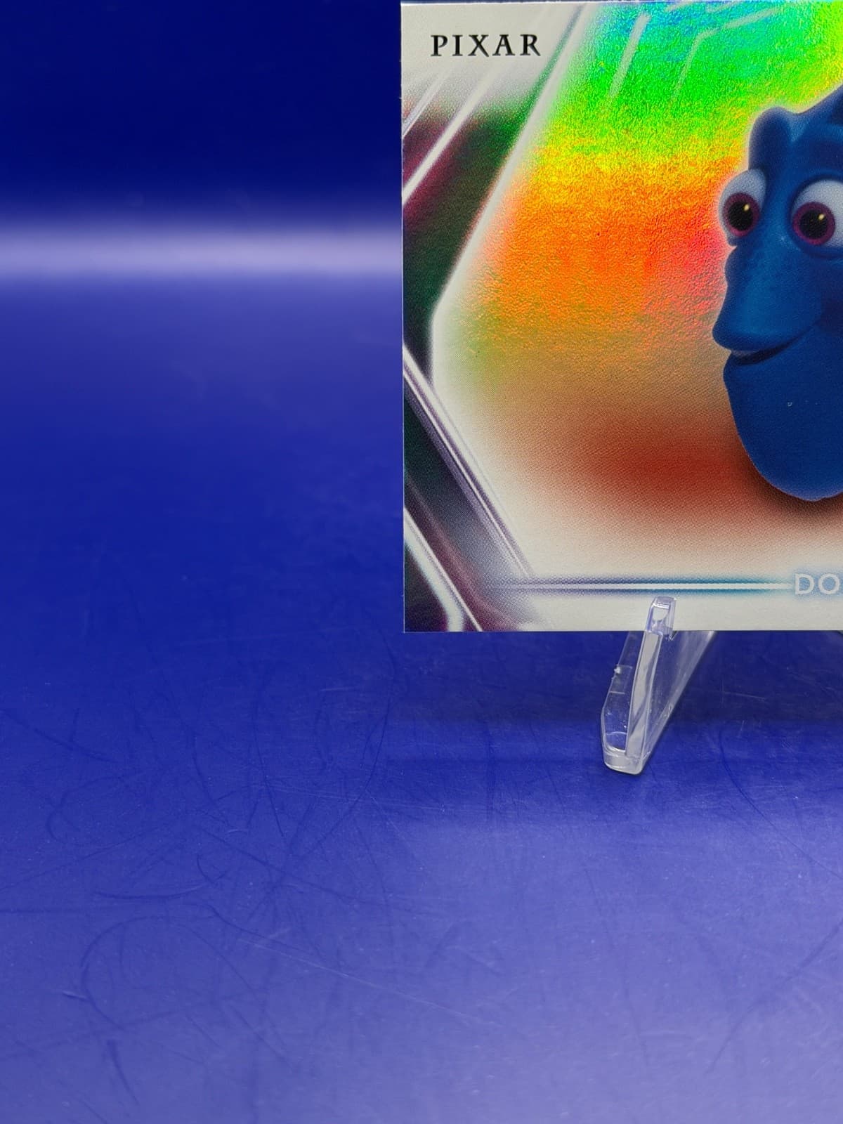 2026 Topps Disney Neon Dory #81 Rainbow Foilboard Finding Nemo NM - Thumbnail 5