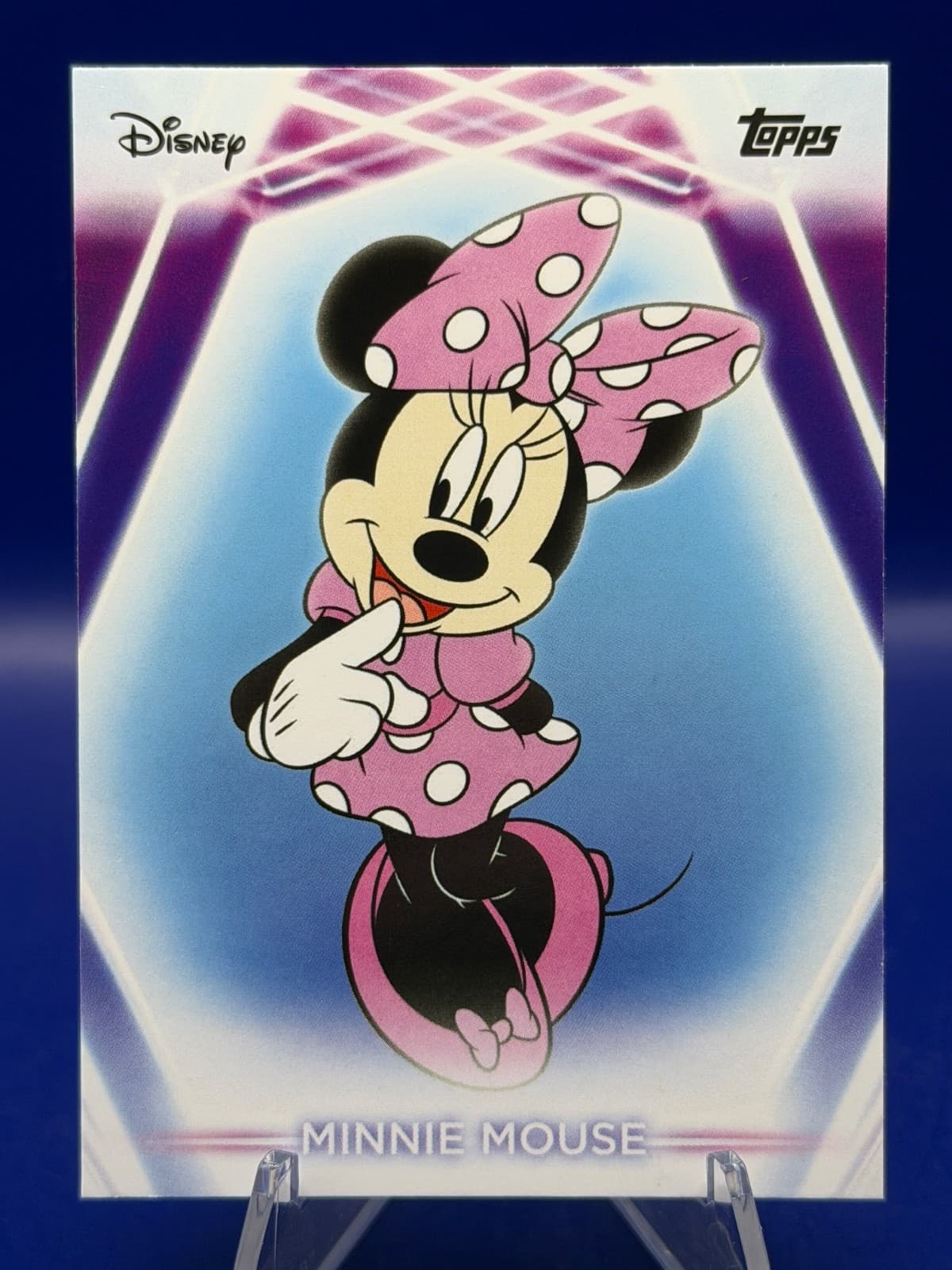 2026 Topps Disney Neon Minnie Mouse #199 Base Disney Icon NM