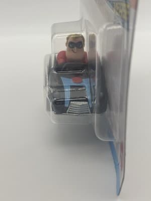 2024 Hot Wheels Racer Verse Disney The Incredibles MR. INCREDIBLE NEW Near Mint - Thumbnail 2