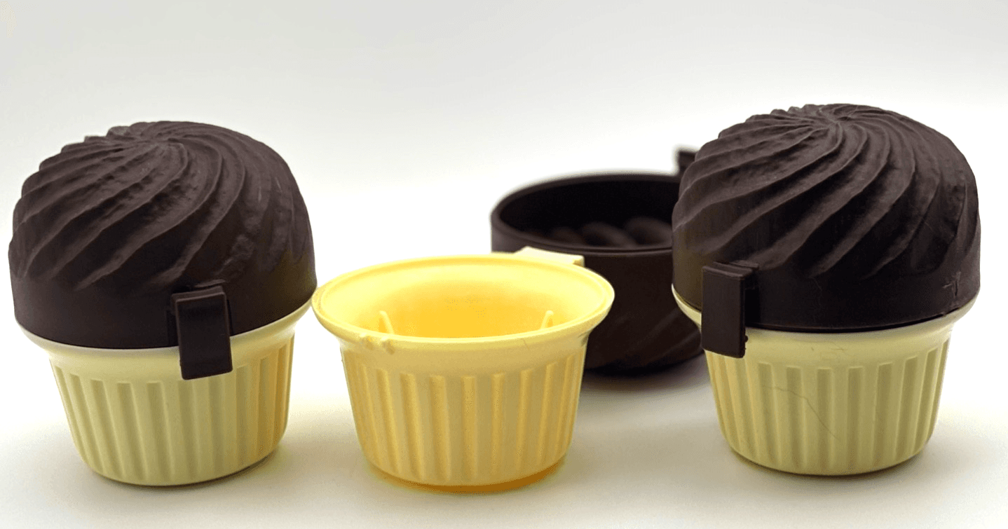 Vintage Range Kleen Go Go Cupcase Cupcake Muffin Holders Set of 3 Brown Yellow