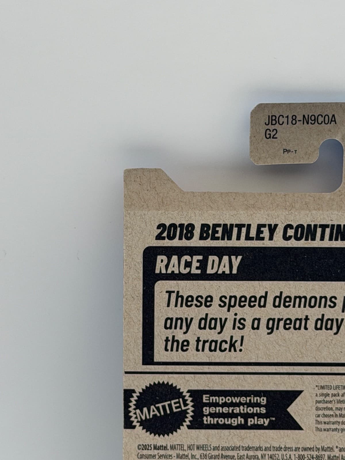2025 Hot Wheels 2018 Bentley Continental GT3 Gold HW Race Day 1:64 - Thumbnail 10