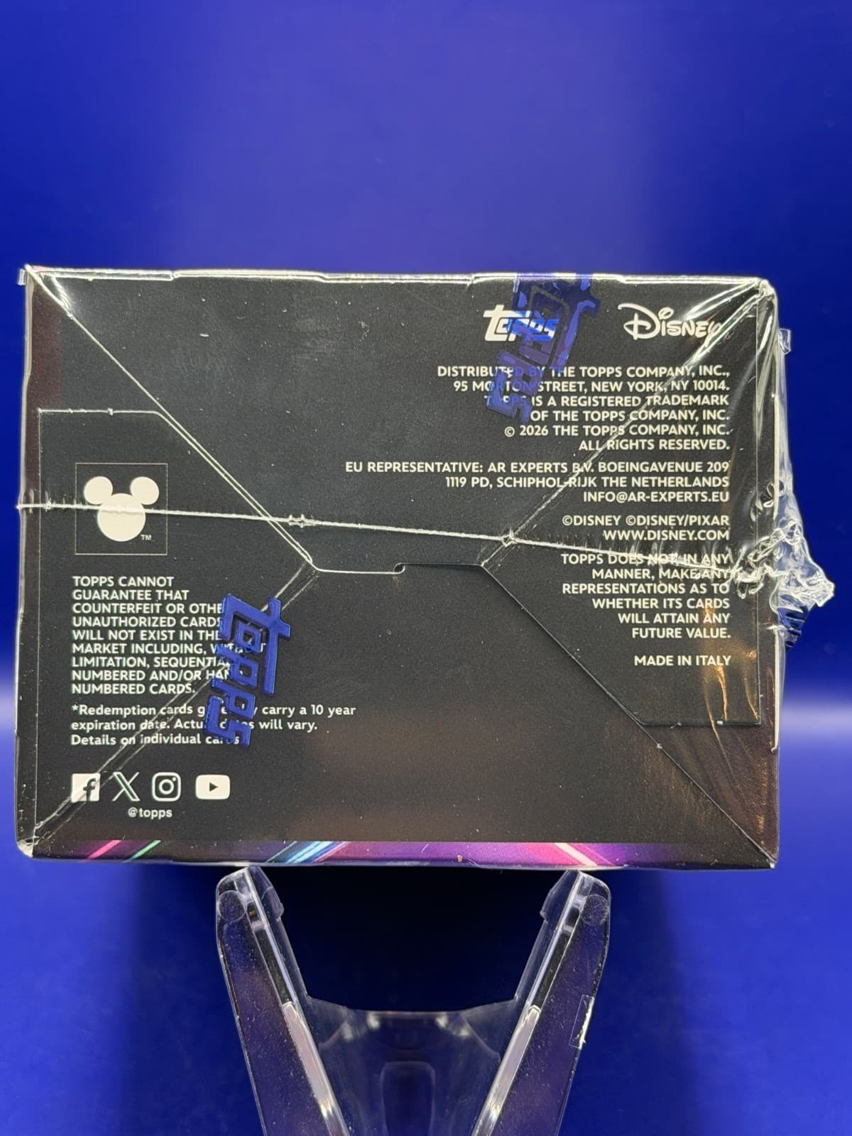 2026 Topps Disney Neon Value Blaster Box | Factory Sealed | 35 Cards Diamante - Thumbnail 4