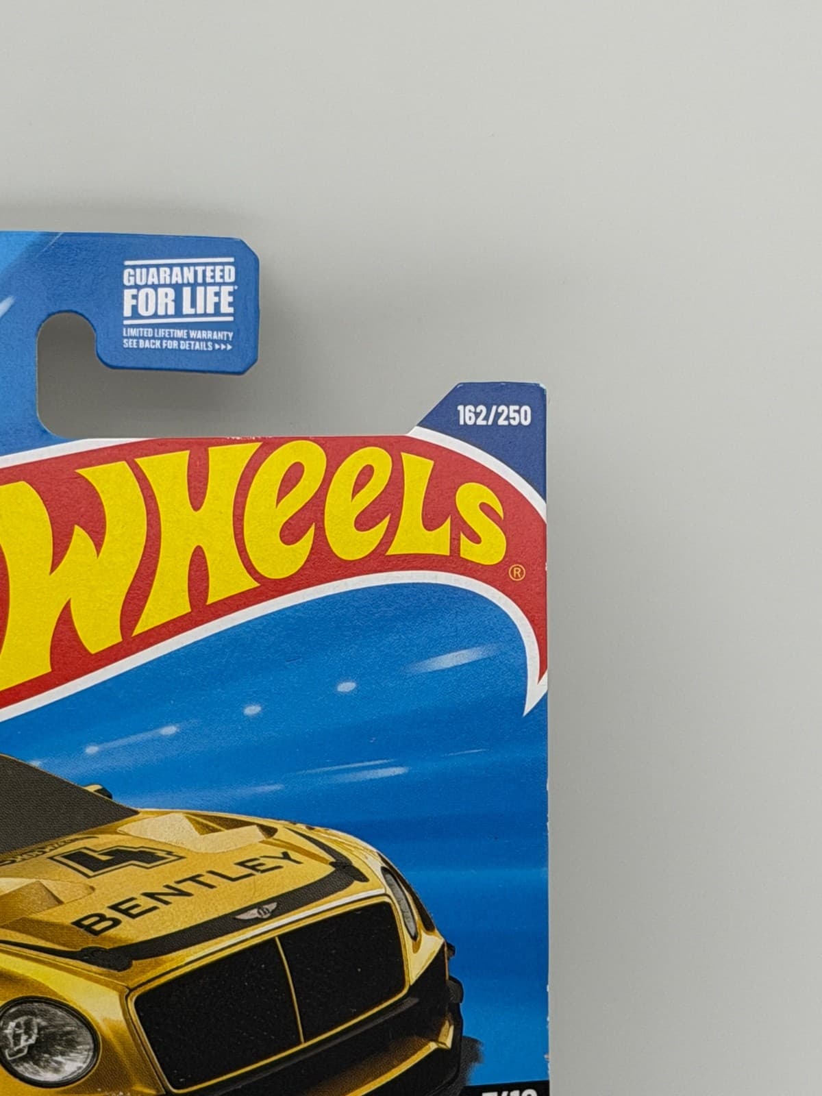 2025 Hot Wheels 2018 Bentley Continental GT3 Gold HW Race Day 1:64 - Thumbnail 4