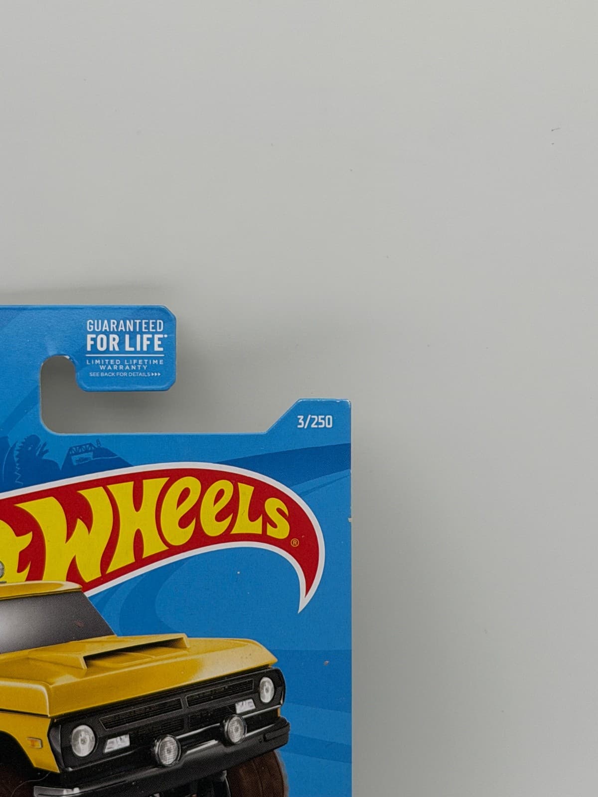 Hot Wheels '70 Dodge Power Wagon Yellow Baja Blazers 1:64 - Thumbnail 4