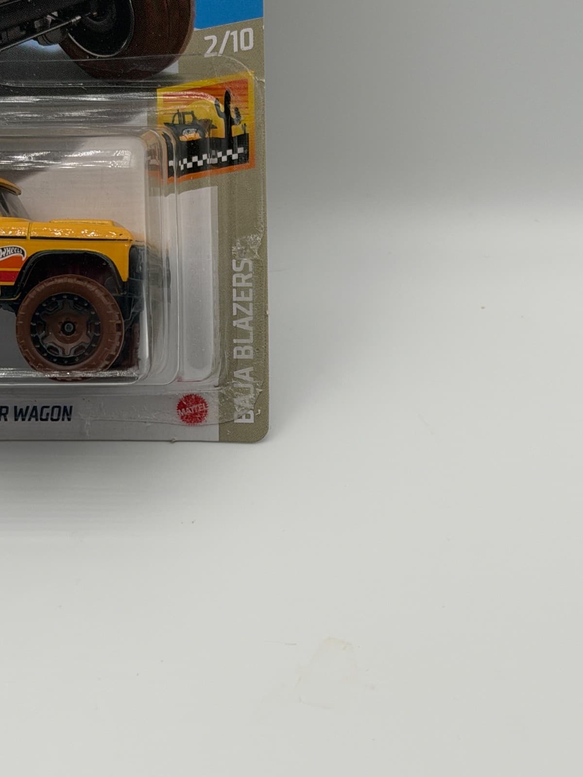 Hot Wheels '70 Dodge Power Wagon Yellow Baja Blazers 1:64 - Thumbnail 3