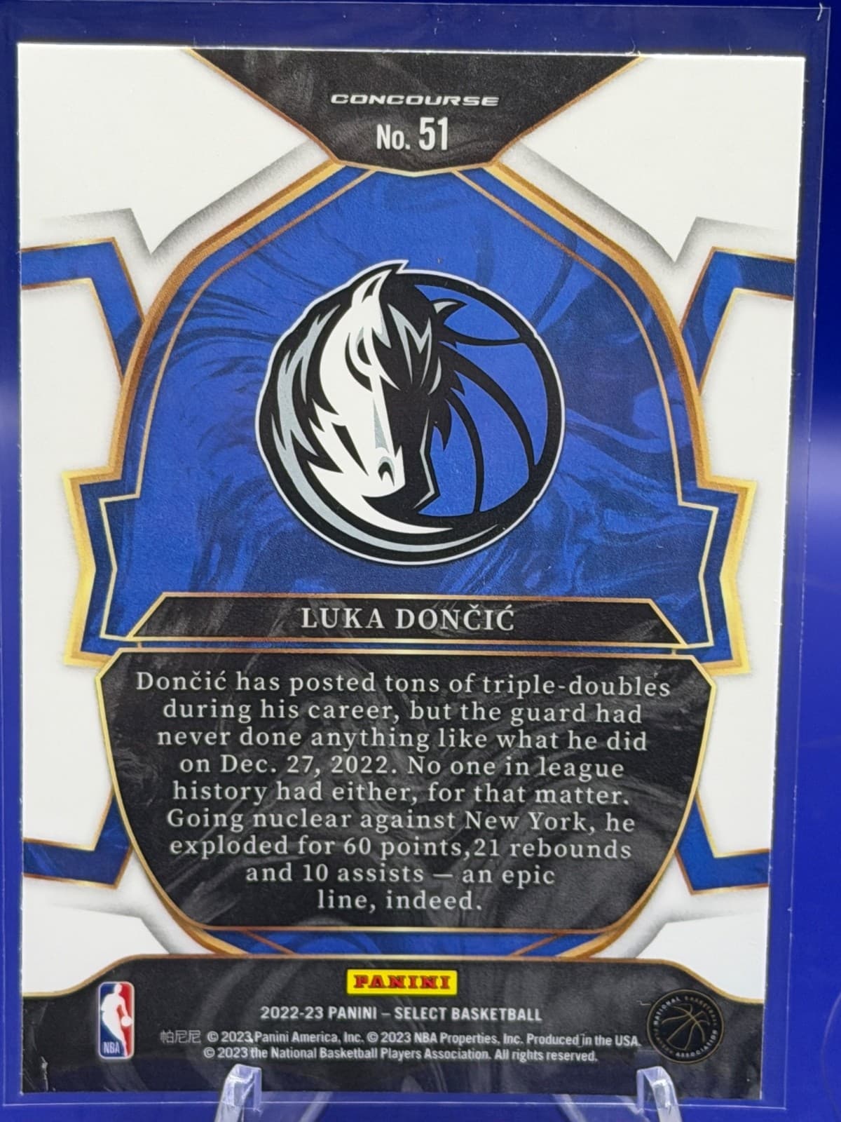 2022-23 Panini Select - Concourse Luka Dončić #51 Blue Prizm - Thumbnail 2
