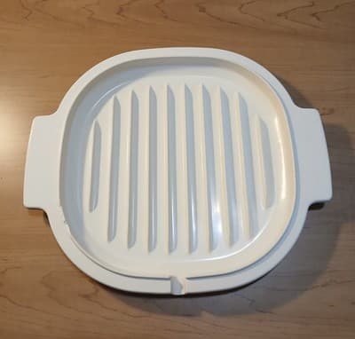 Vintage Rubbermaid Microwave Cookware 2 PC Set 5555 Lid 5556 Steamer Insert 3 Qt - Thumbnail 2