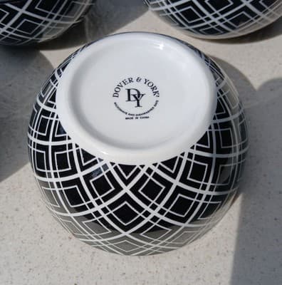 Dover & York Geometric Design Set Of 4 Bowls Discontinued Pattern Rare. - Thumbnail 3