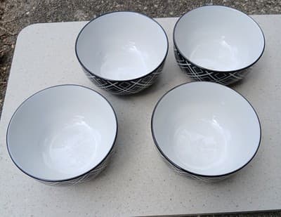 Dover & York Geometric Design Set Of 4 Bowls Discontinued Pattern Rare.