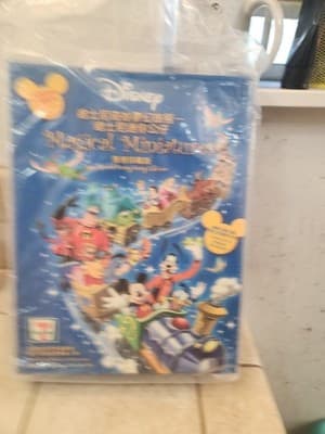 2005 DISNEY HONG KONG 42 MAGICAL MINIATURES AND STORAGE CASE 7 ELEVEN RARE - Thumbnail 6