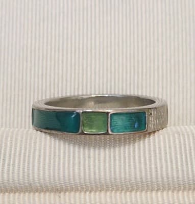 Avon Stackable Enamel Band Ring Green Yellow Enamel Inlay - Thumbnail 3