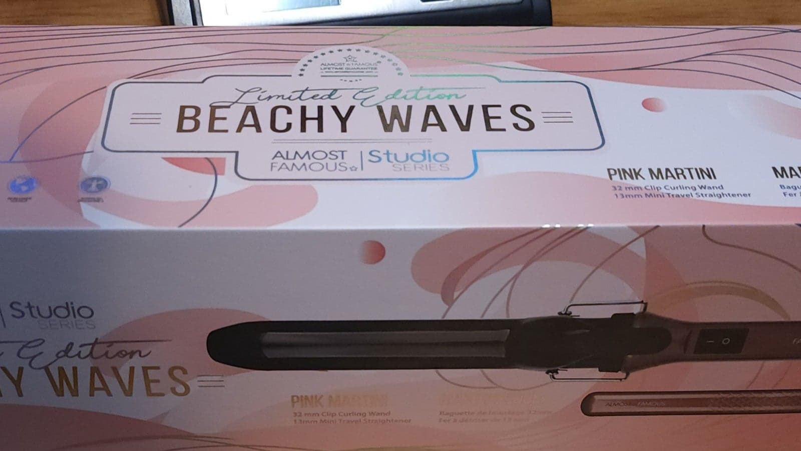BRAND NEW ALMOST FAMOUS LIMITED EDITION "BEACHY WAVES" HAIR SET - Thumbnail 4