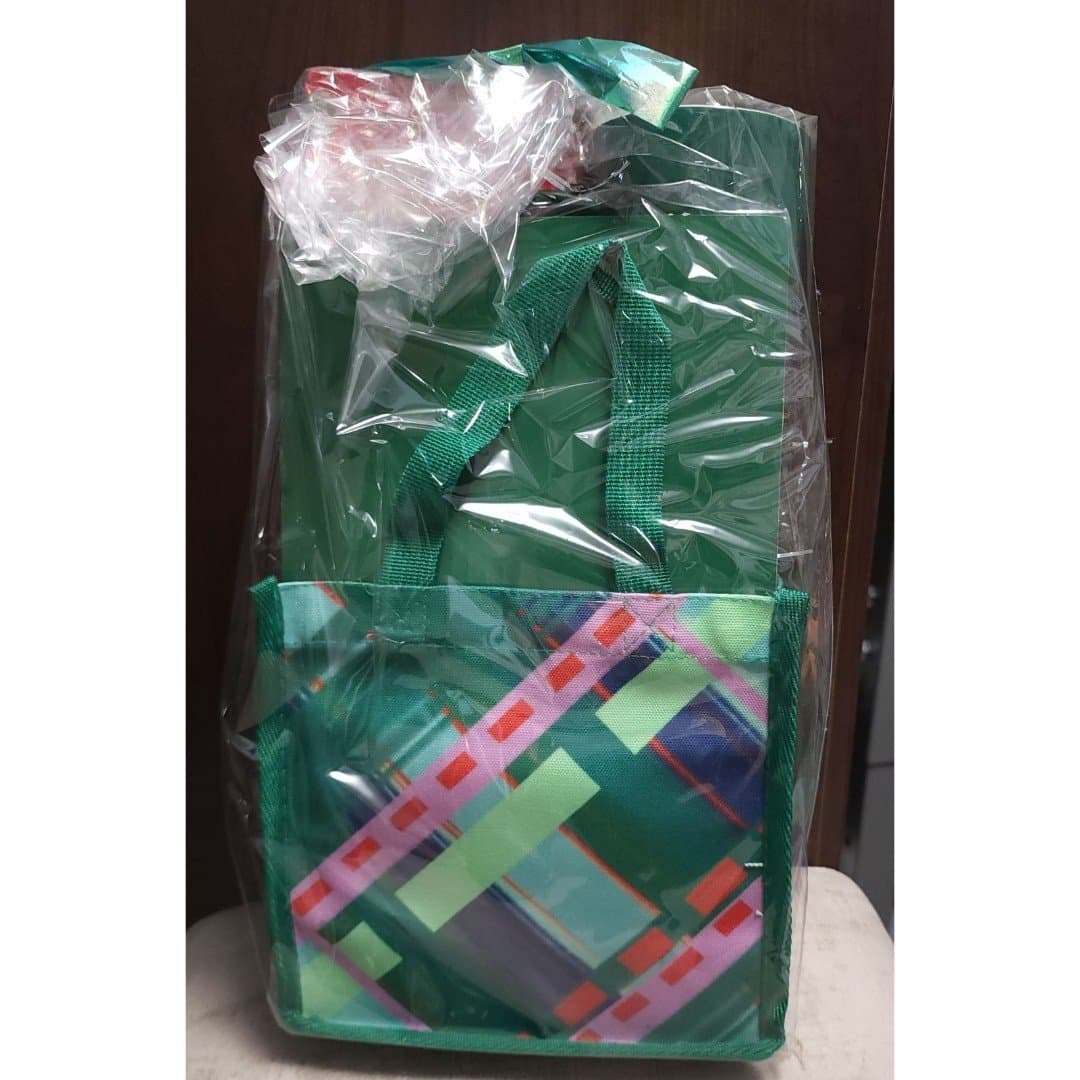 STARBUCKS WINTER WONDERLAND COFFEE & HOT COCOA COFFEE MUG SET/GIFT BASKET - Thumbnail 2