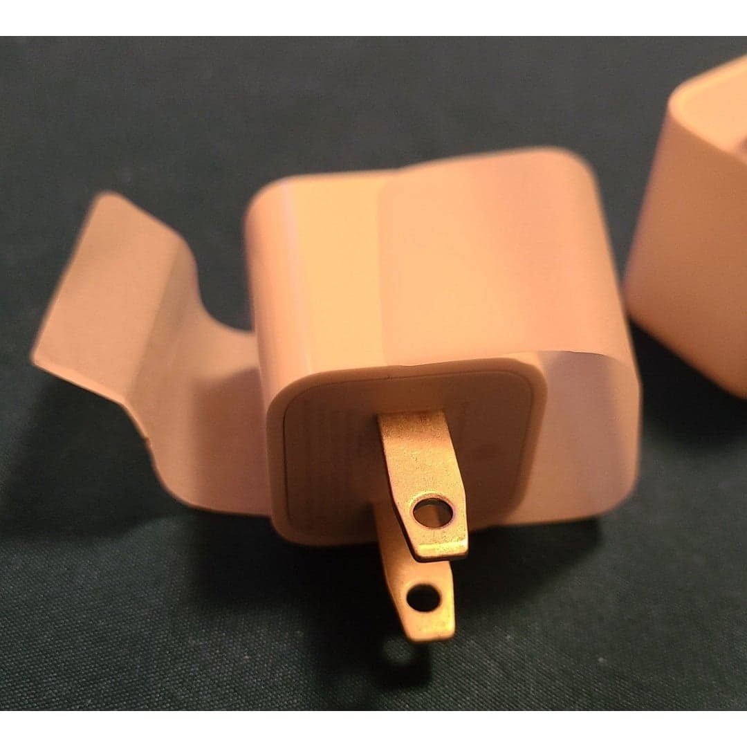 Apple 5W USB Power Adapter (4) - Thumbnail 2