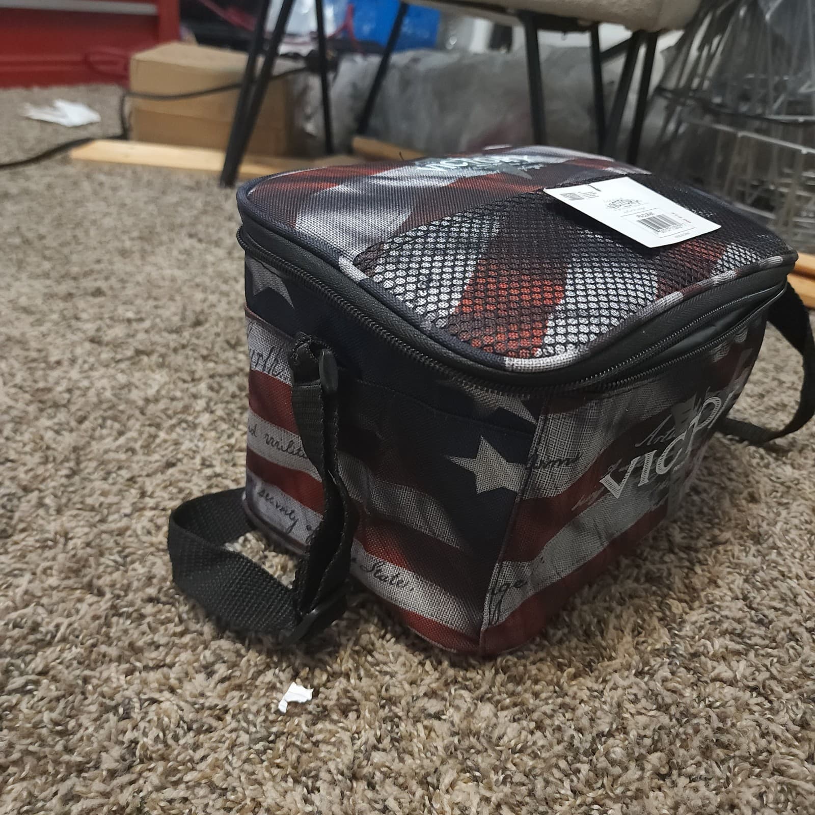Pugs Victory 6 Pack SOFT Side Cooler w/ American Flag design - Thumbnail 4
