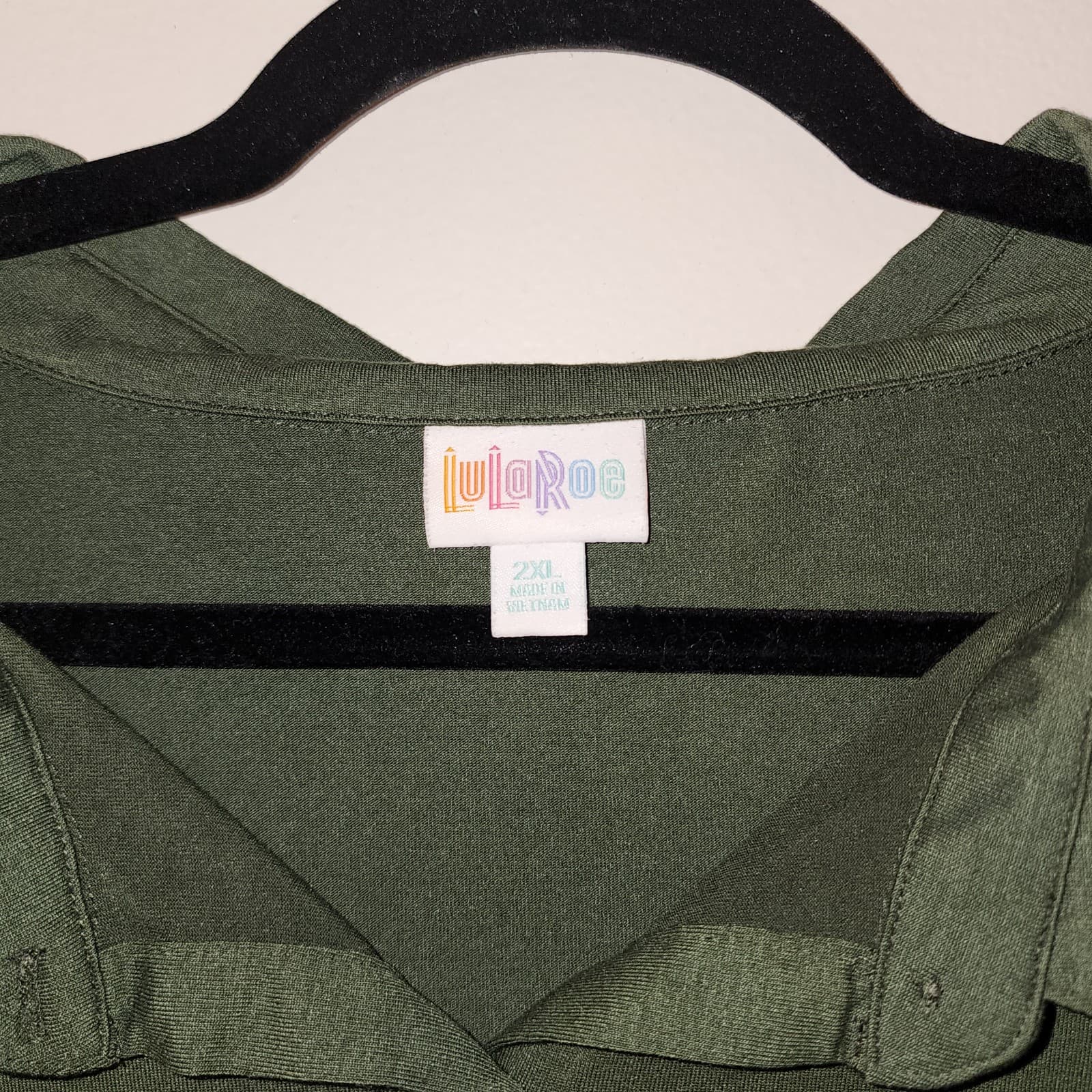 Green LulaRoe Button Up Valentina Blouse Size 2xl - Thumbnail 4