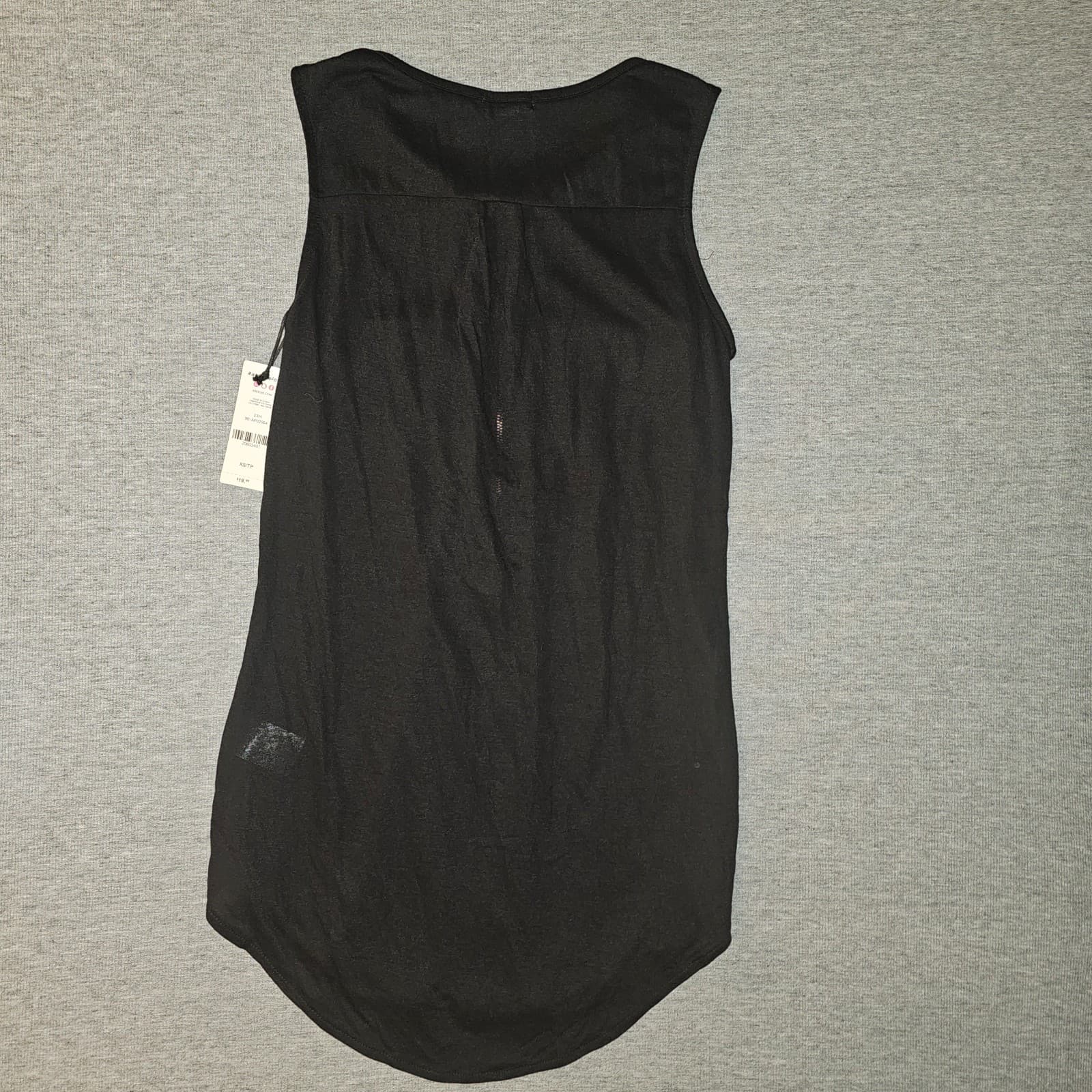 Ardene Black Accent Zip V-Neck Tank Top with zipper & 2 Pockets - Thumbnail 2
