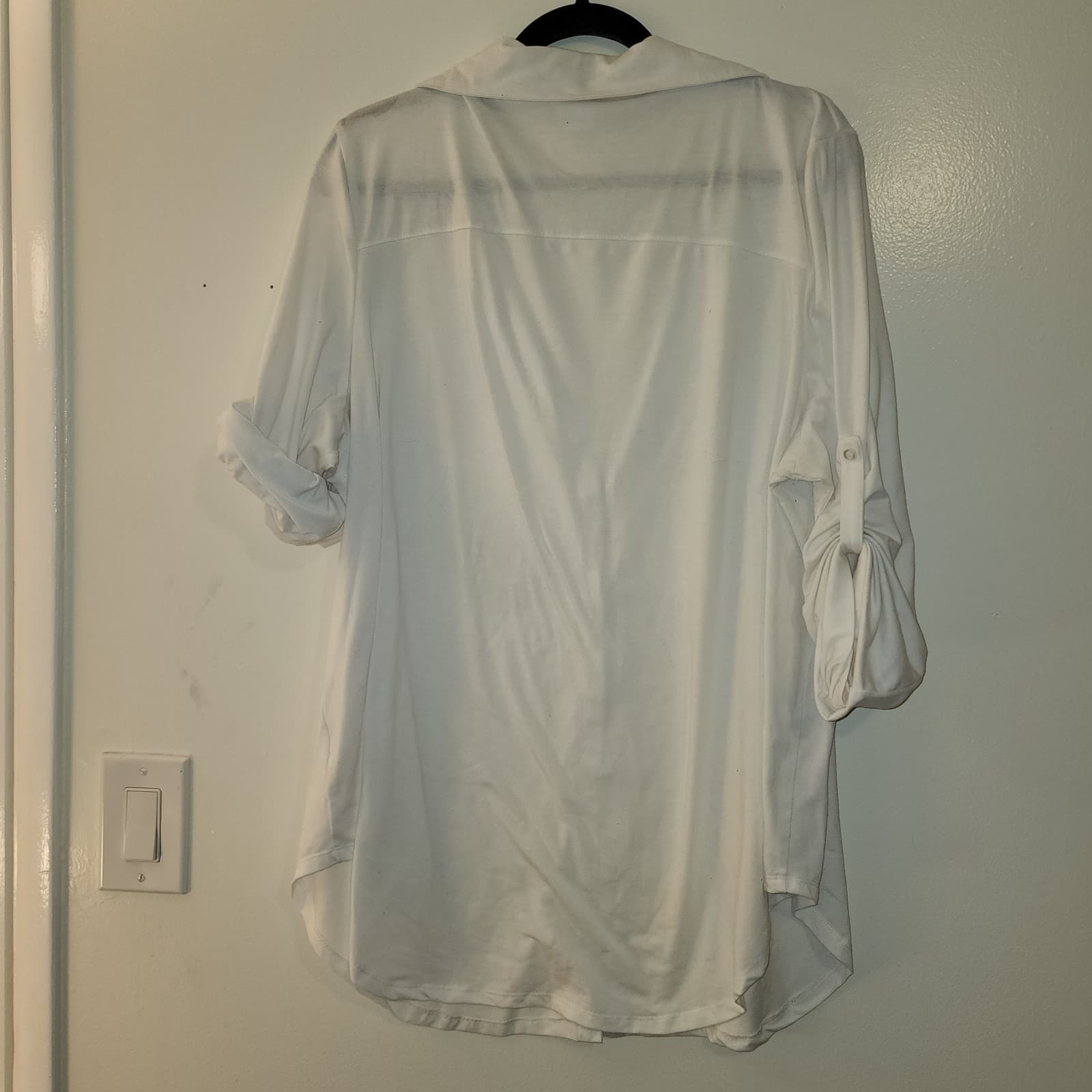 White LulaRoe Button Up Valentina Blouse Size 2xl - Thumbnail 3