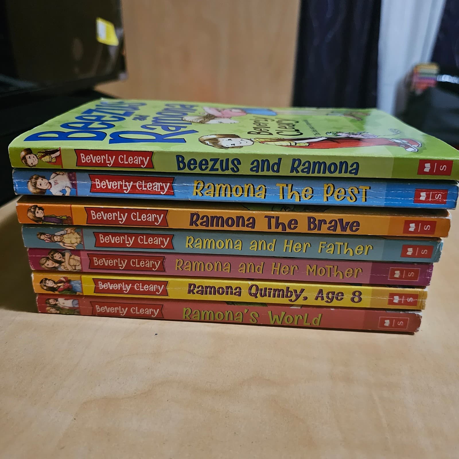 Set of 7 Paperback Beverly Cleary Books "Ramona" Series - Thumbnail 2