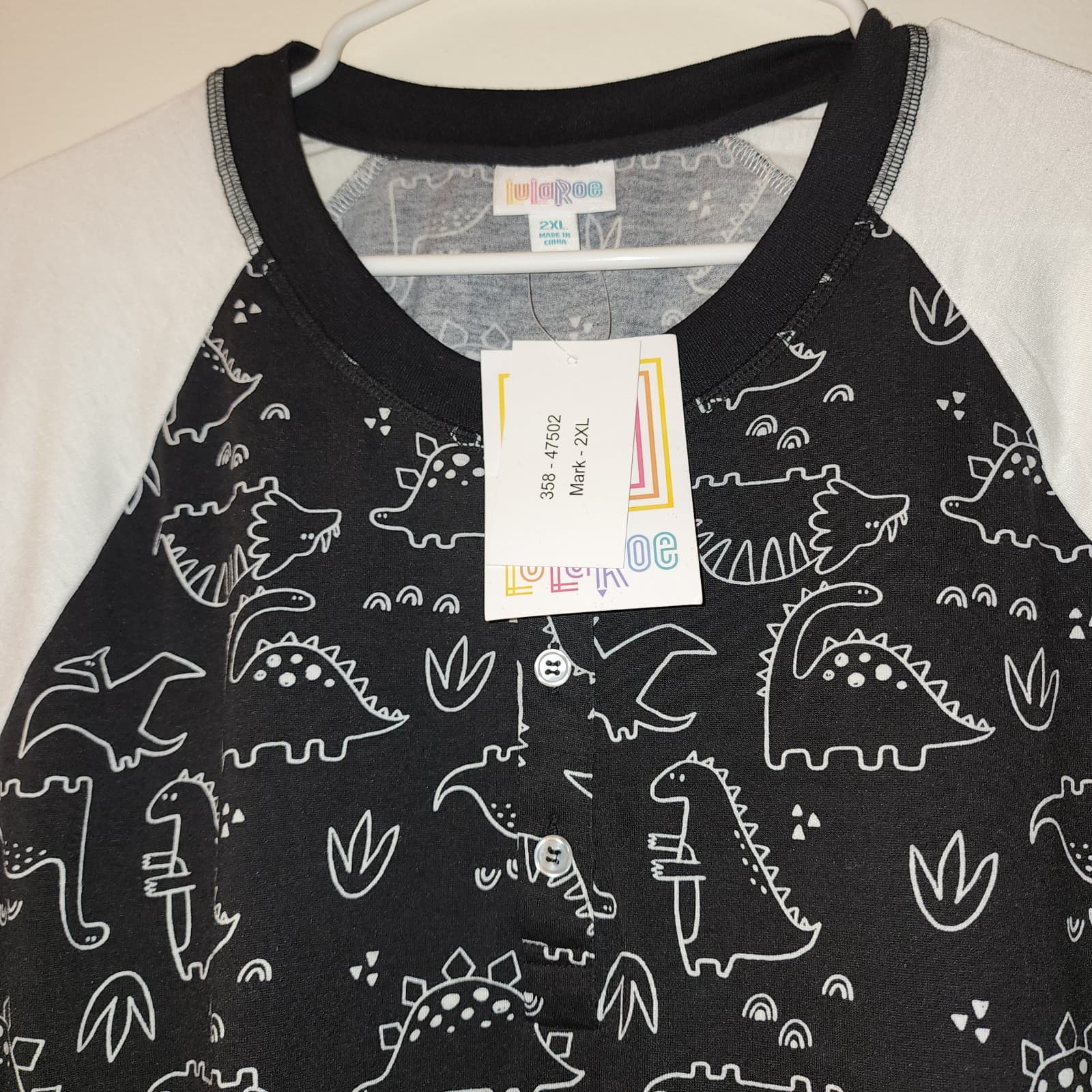 LulaRoe Nark Henley 3 Button Shirt Size 2xl - Thumbnail 4