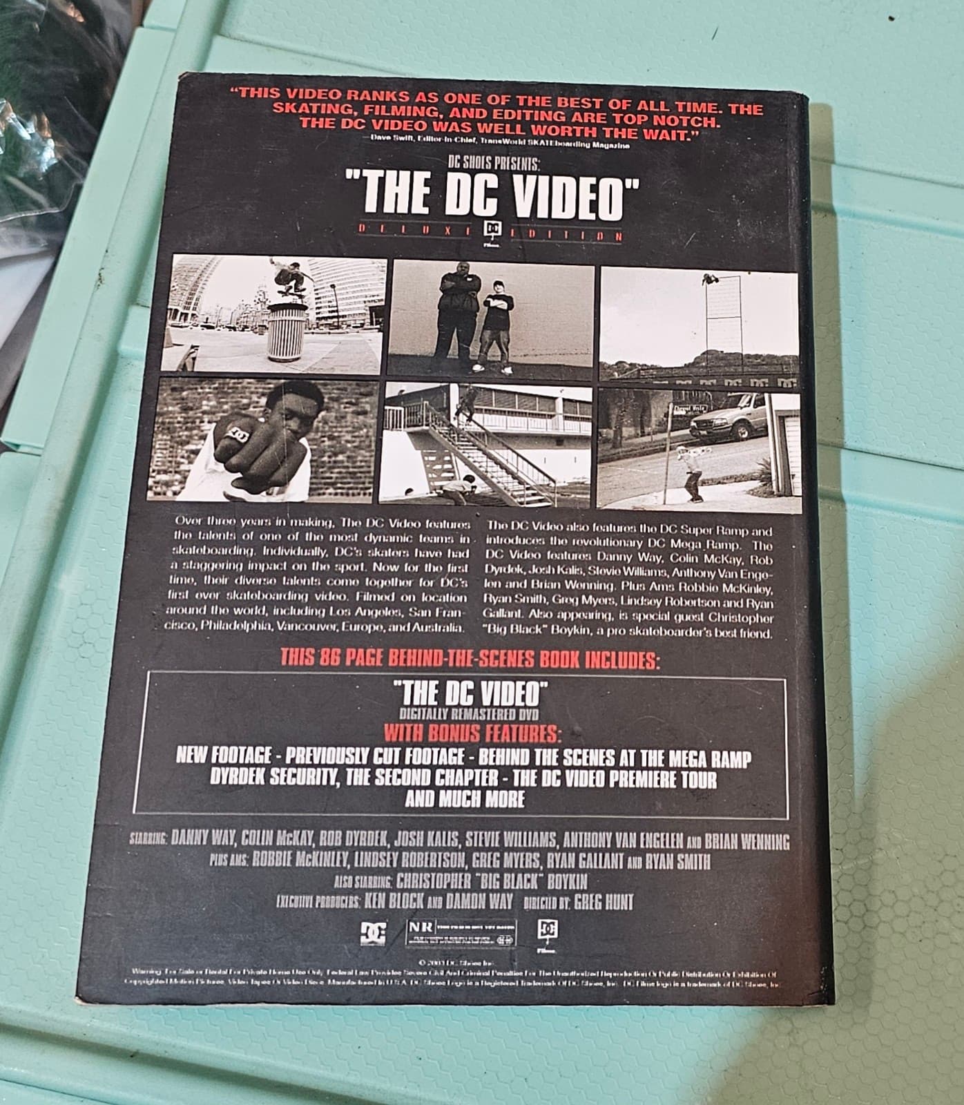 The DC Video Deluxe Edition DVD/Book - Thumbnail 2