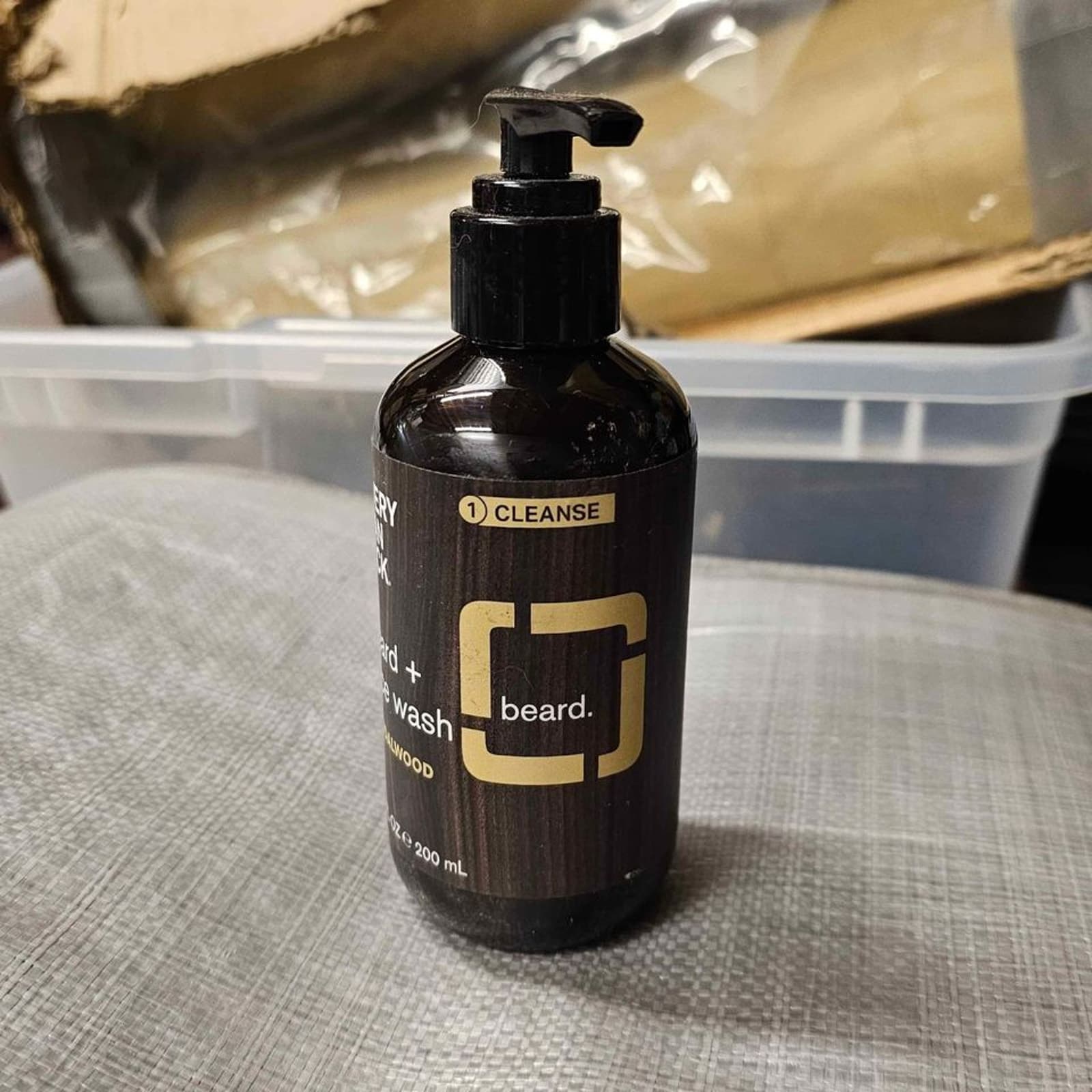 Beard+Face Wash in Sandlewood. - Thumbnail 2