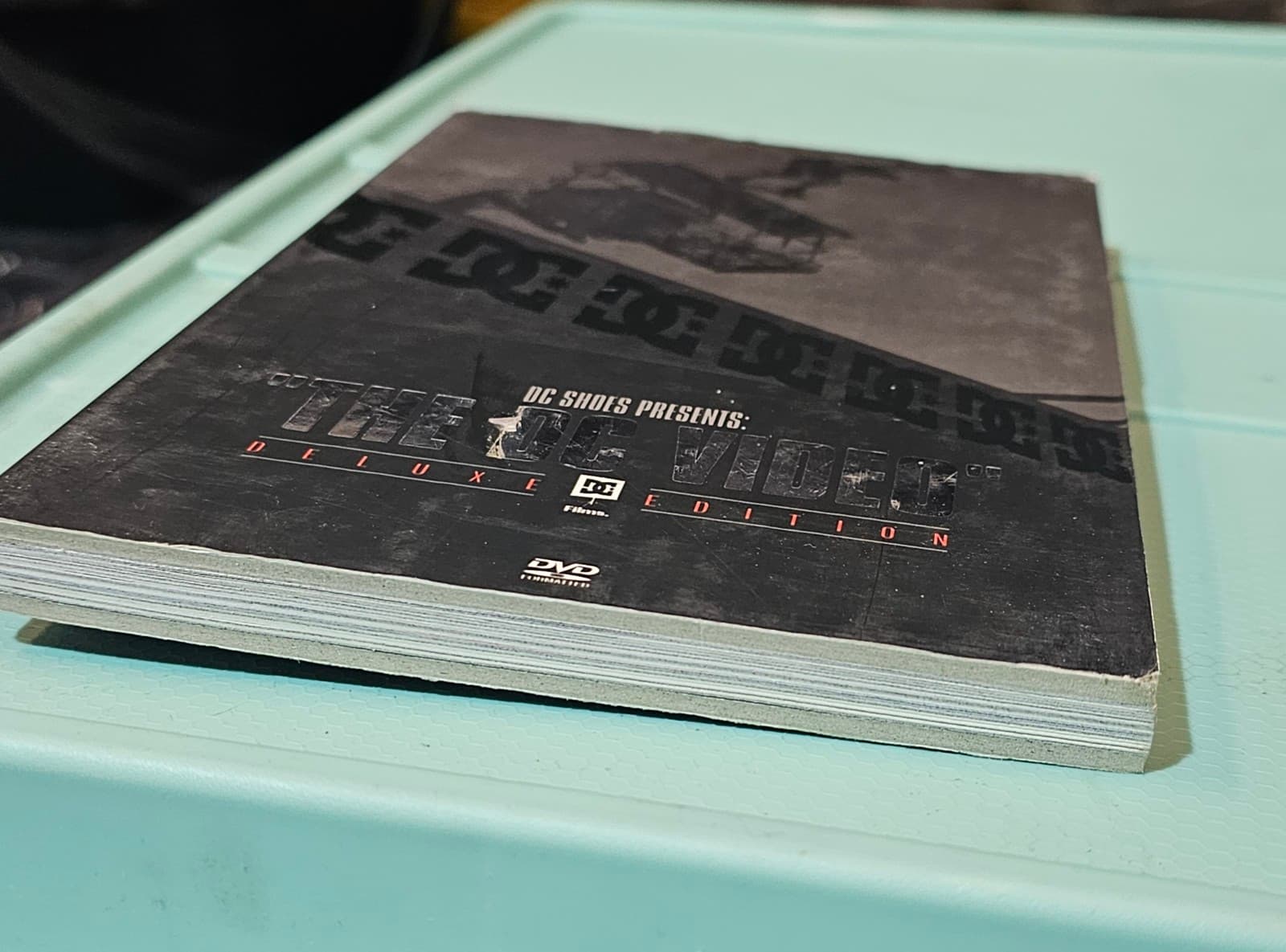The DC Video Deluxe Edition DVD/Book - Thumbnail 3