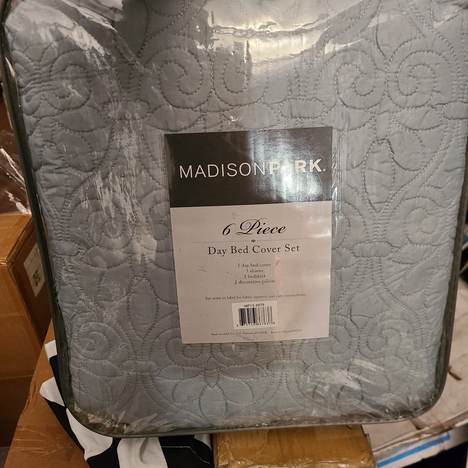 Madison Park 6 Piece Double Sided Day Bed Cover Set - Thumbnail 2