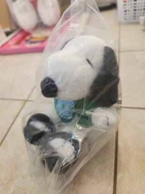 Metlife Snoopy Peanuts SAVE OUR PLANET Earth Day Stuffed Plush - NEW in Package - Thumbnail 2