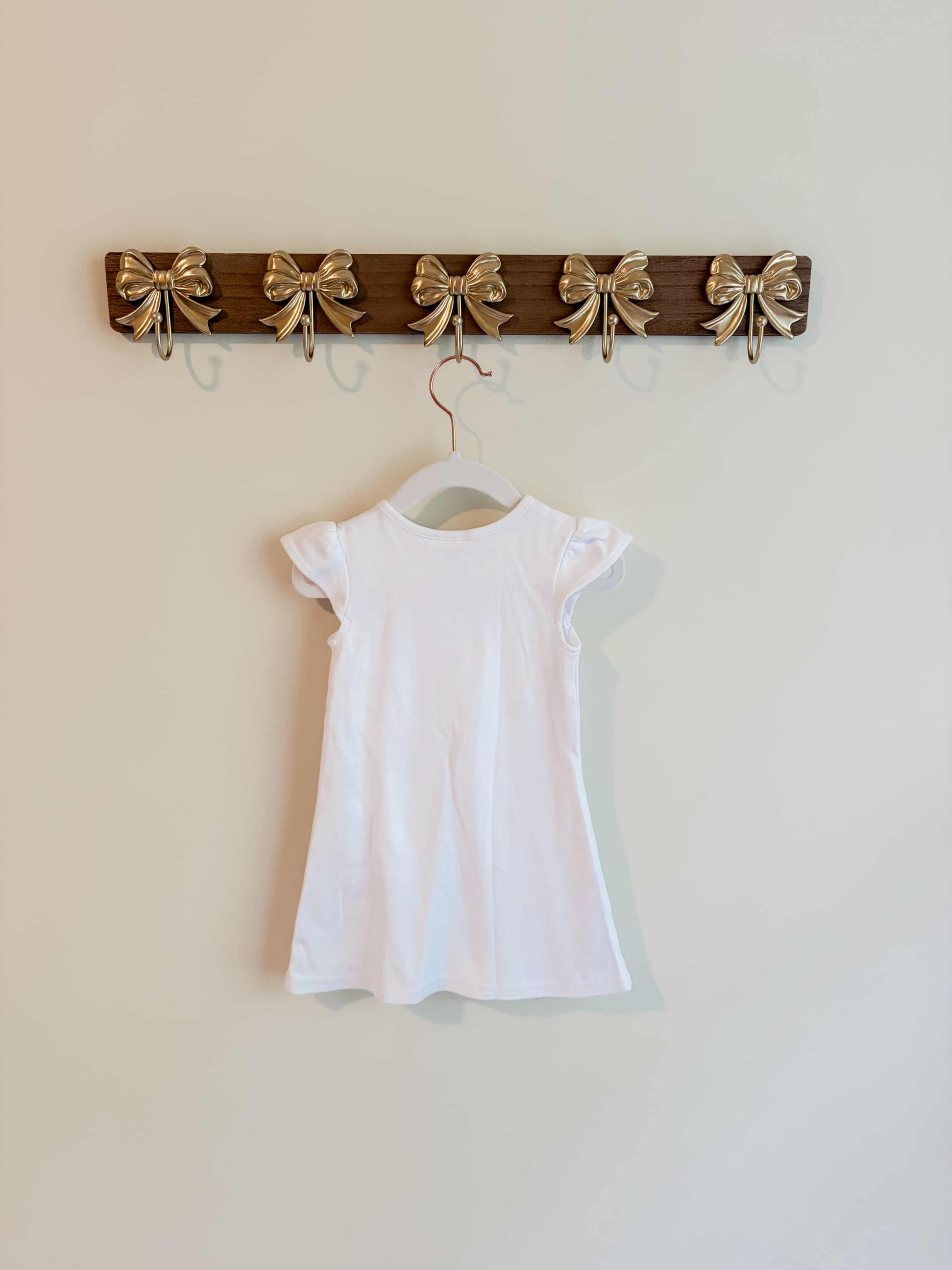 Blanks Boutique size 2T White Girls' Dress with Ruffled Sleeves - Thumbnail 2