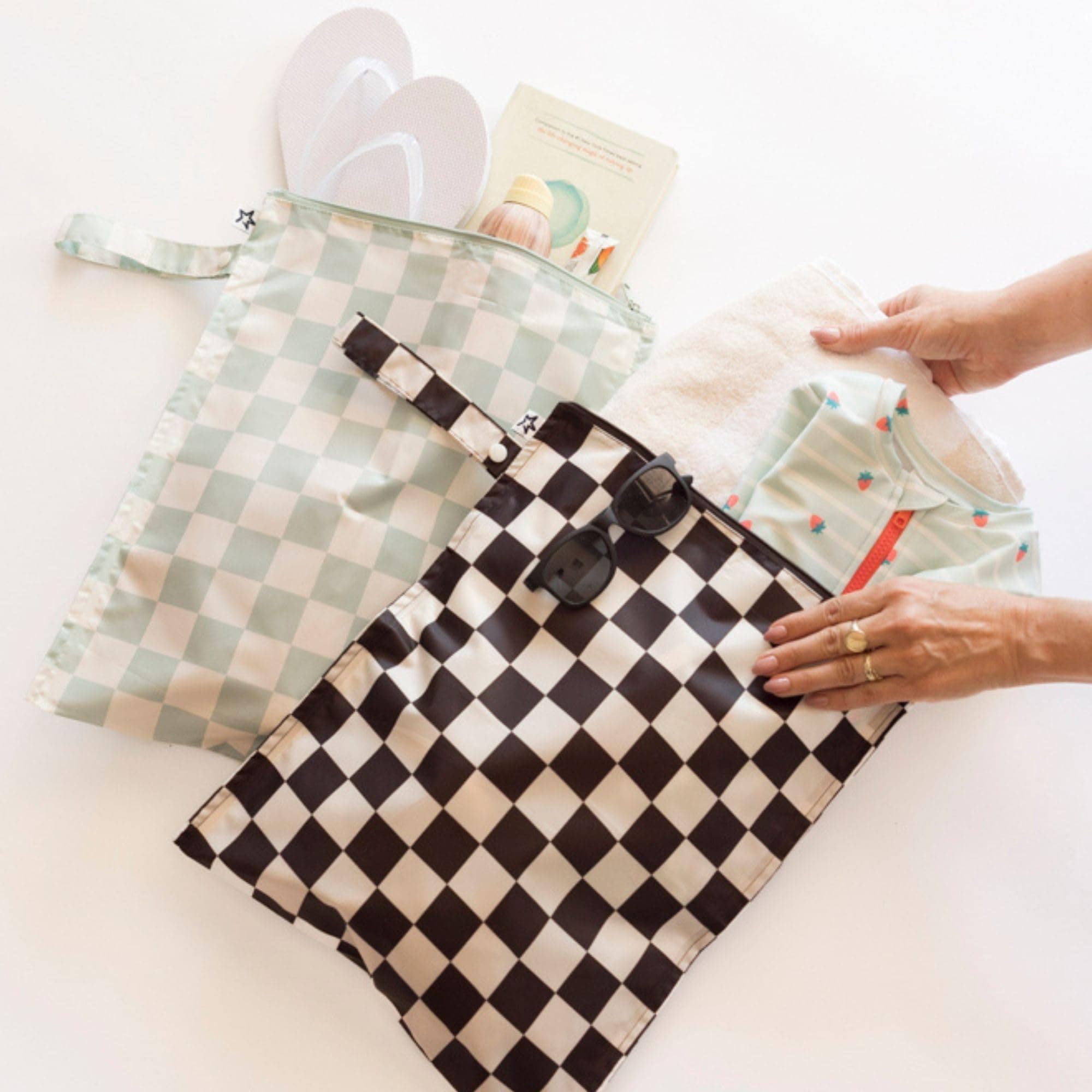 Checkerboard Wet Bags Set 16x12.5 Inches 2 pack - Thumbnail 4