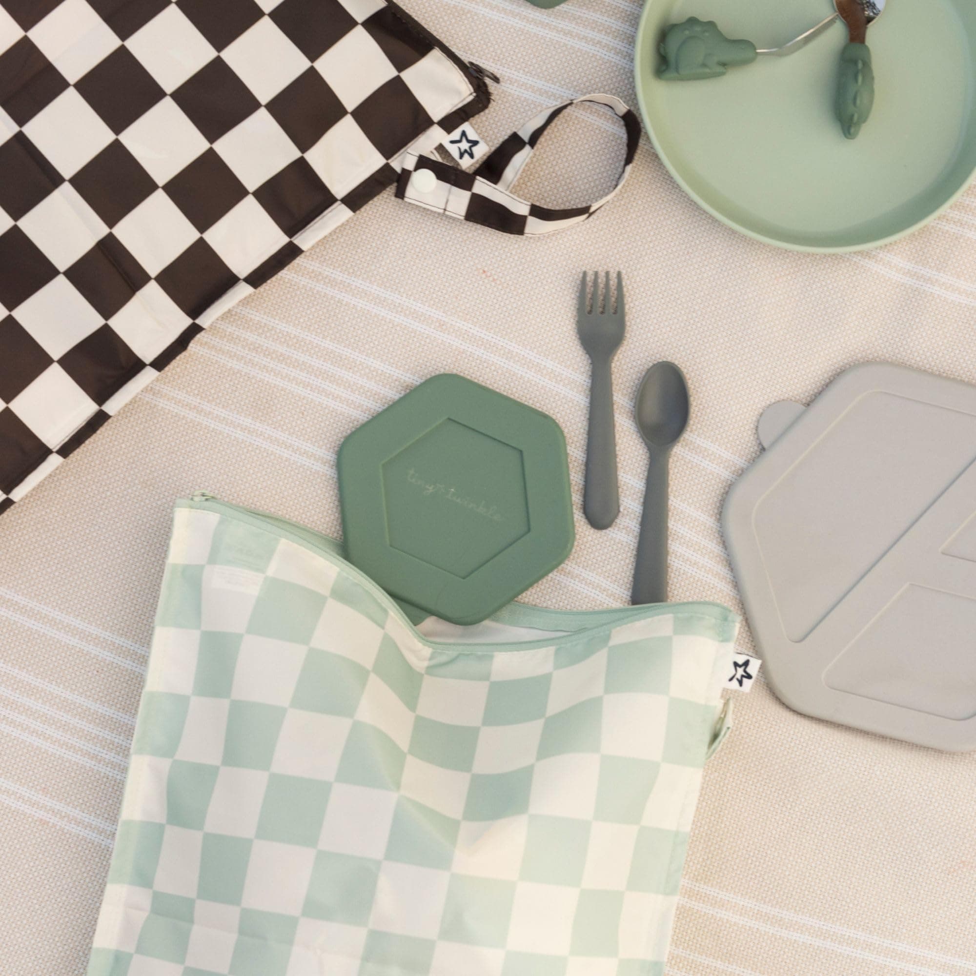 Checkerboard Wet Bags Set 16x12.5 Inches 2 pack - Thumbnail 2