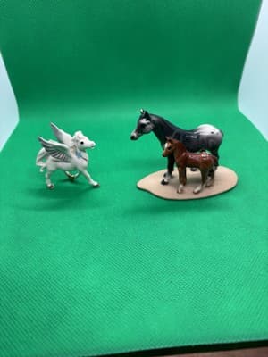 Hagen Renaker Appaloosa & Colt w/ Base And Pegasus With Chips And Kintsugi - Thumbnail 6