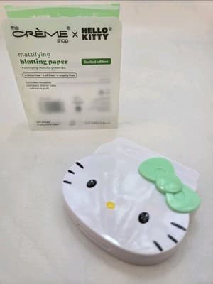 The Crème Shop Hello Kitty Matcha Mattifying Blotting Paper Oil Absorbing NEW!!! - Thumbnail 3