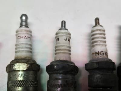 Vintage Antique Collectable Mixed Lot Of 16 Spark Plugs AUTO LITE AC CHAMPION - Thumbnail 9