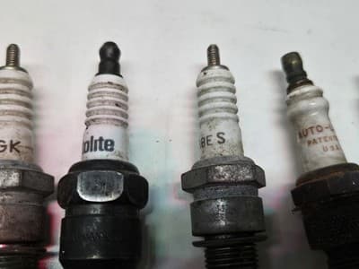Vintage Antique Collectable Mixed Lot Of 16 Spark Plugs AUTO LITE AC CHAMPION - Thumbnail 5