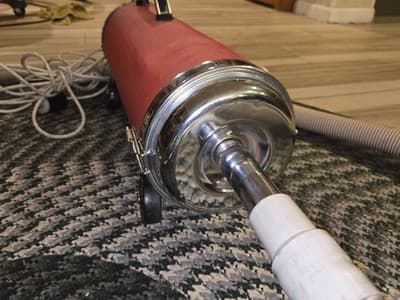 Working Vintage Canadian Electrolux Red Canister Vacuum Complete Set - Thumbnail 6