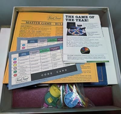 Vintage 1981 Original Trivial Pursuit Master Game Genus Edition - Complete - Thumbnail 2