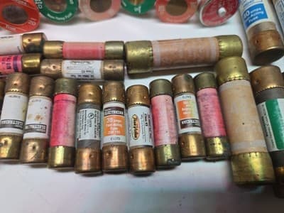 37-Vintage Mixed Buss-Style Fuse Lot, Some New In Box Most Tested And Working - Thumbnail 3
