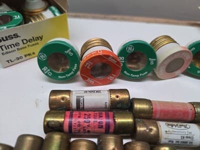 37-Vintage Mixed Buss-Style Fuse Lot, Some New In Box Most Tested And Working - Thumbnail 9